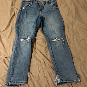 American Eagle light wash ripped jeans size 16S